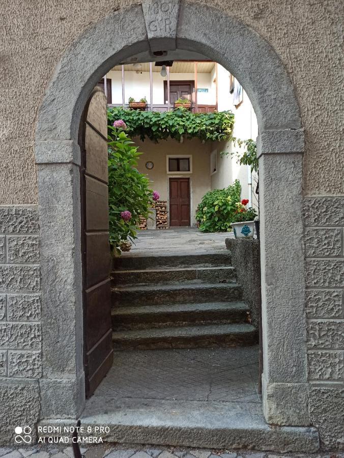 Casa Olmi Ξενοδοχείο Castiglione dʼIntelvi Εξωτερικό φωτογραφία